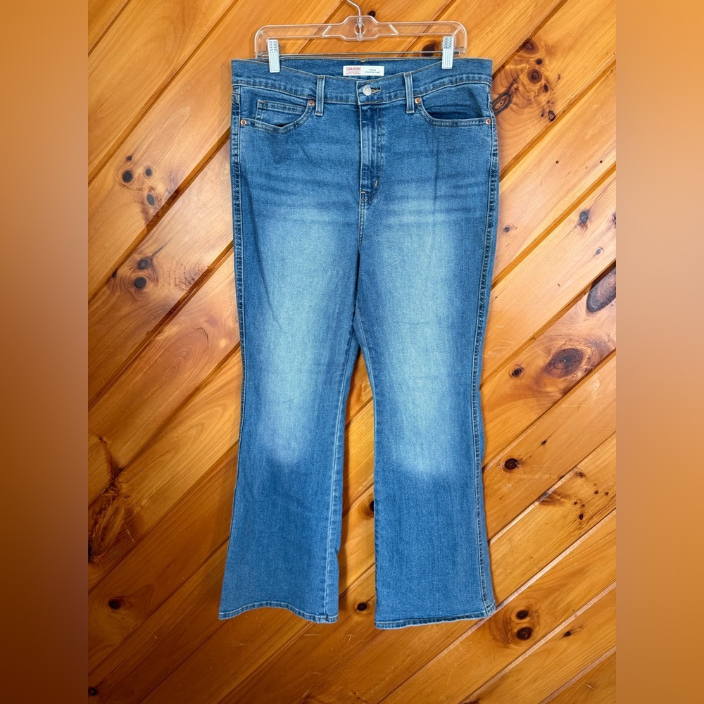 Signature by Levi Strauss Medium Blue Wide Leg Jeans